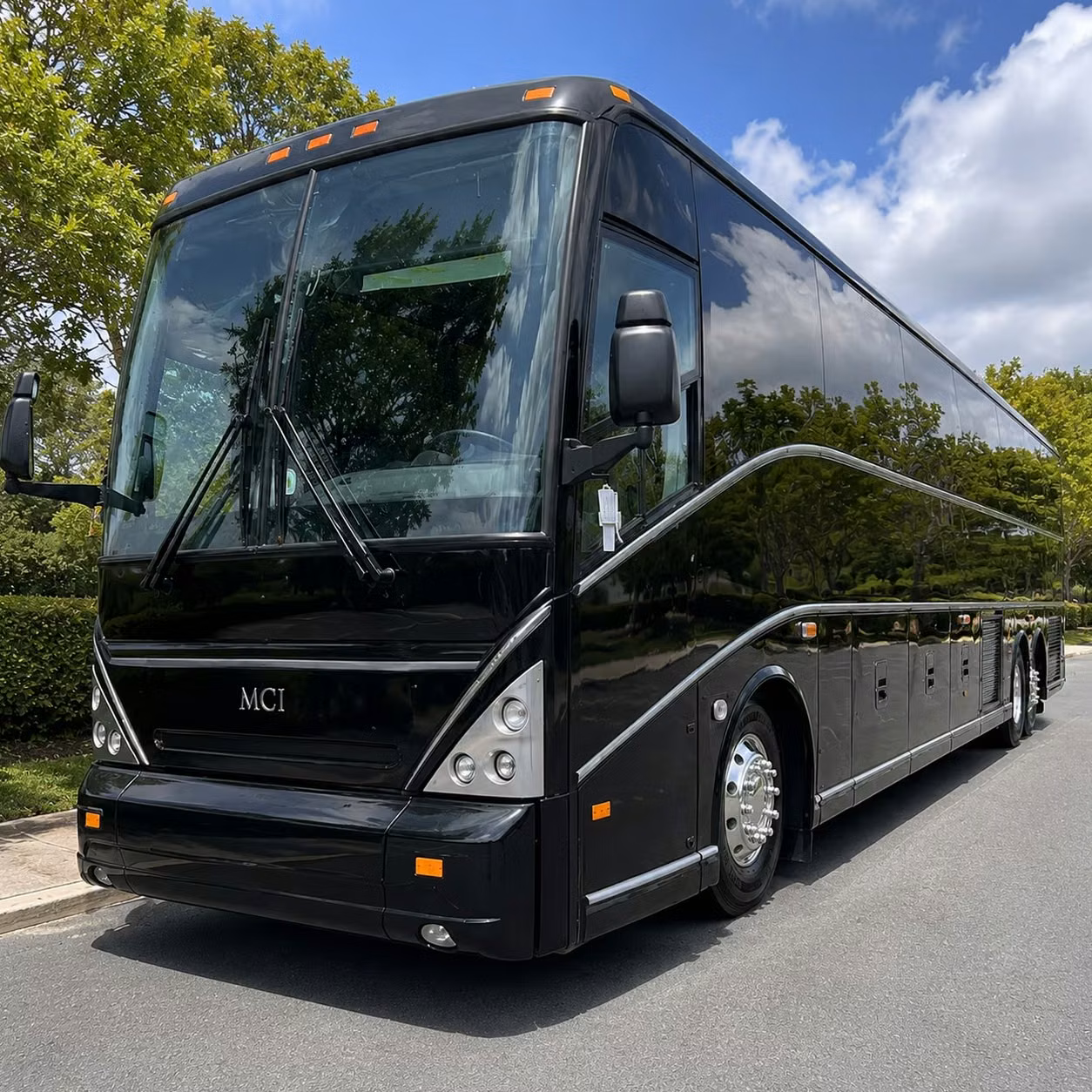 conference and trade show shuttle service from hawthorne hotels and office parks