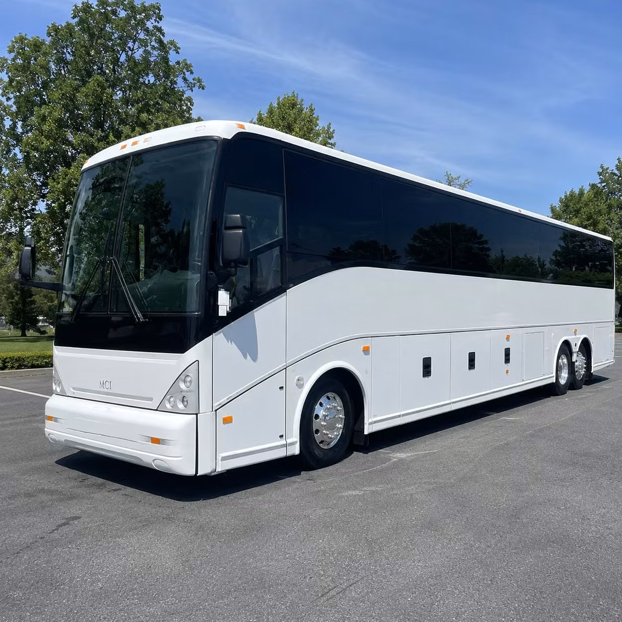 hawthorne 56 passenger charter bus rental