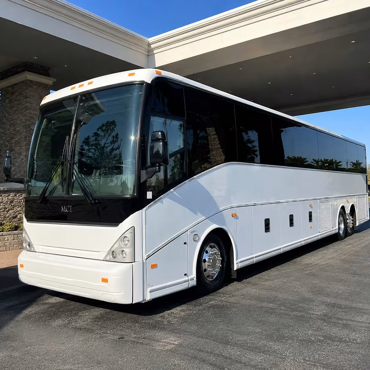 hollywood burbank airport transfers for corporate and business groups in hawthorne
