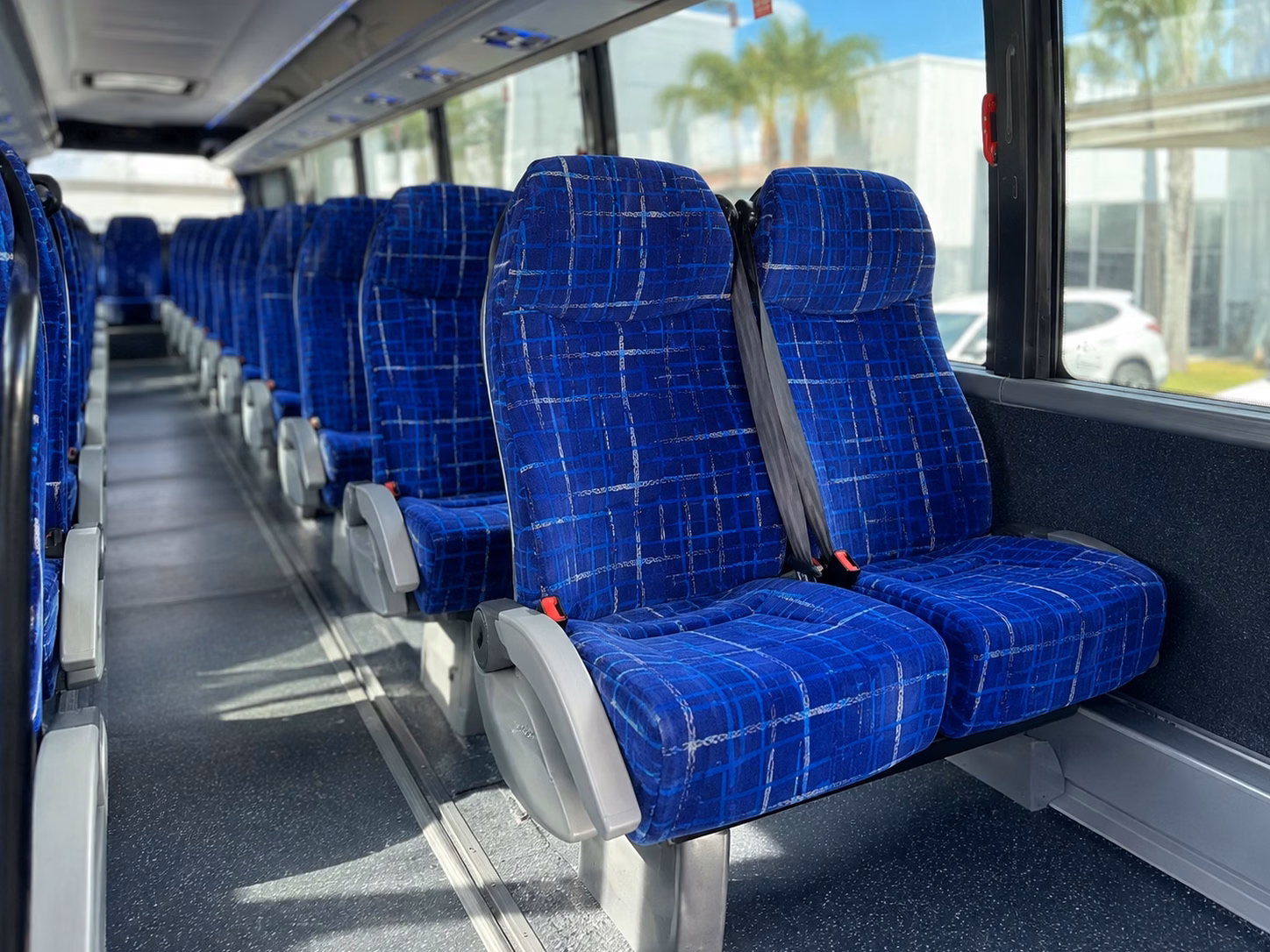 shuttle guests between hawthorne hotels and your wedding venue without the stress
